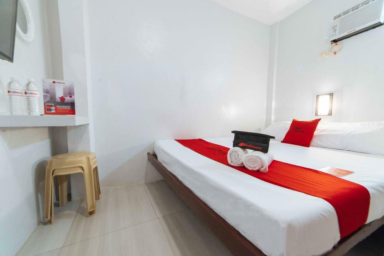 Reddoorz At San Antonio Binan Laguna Esterno foto